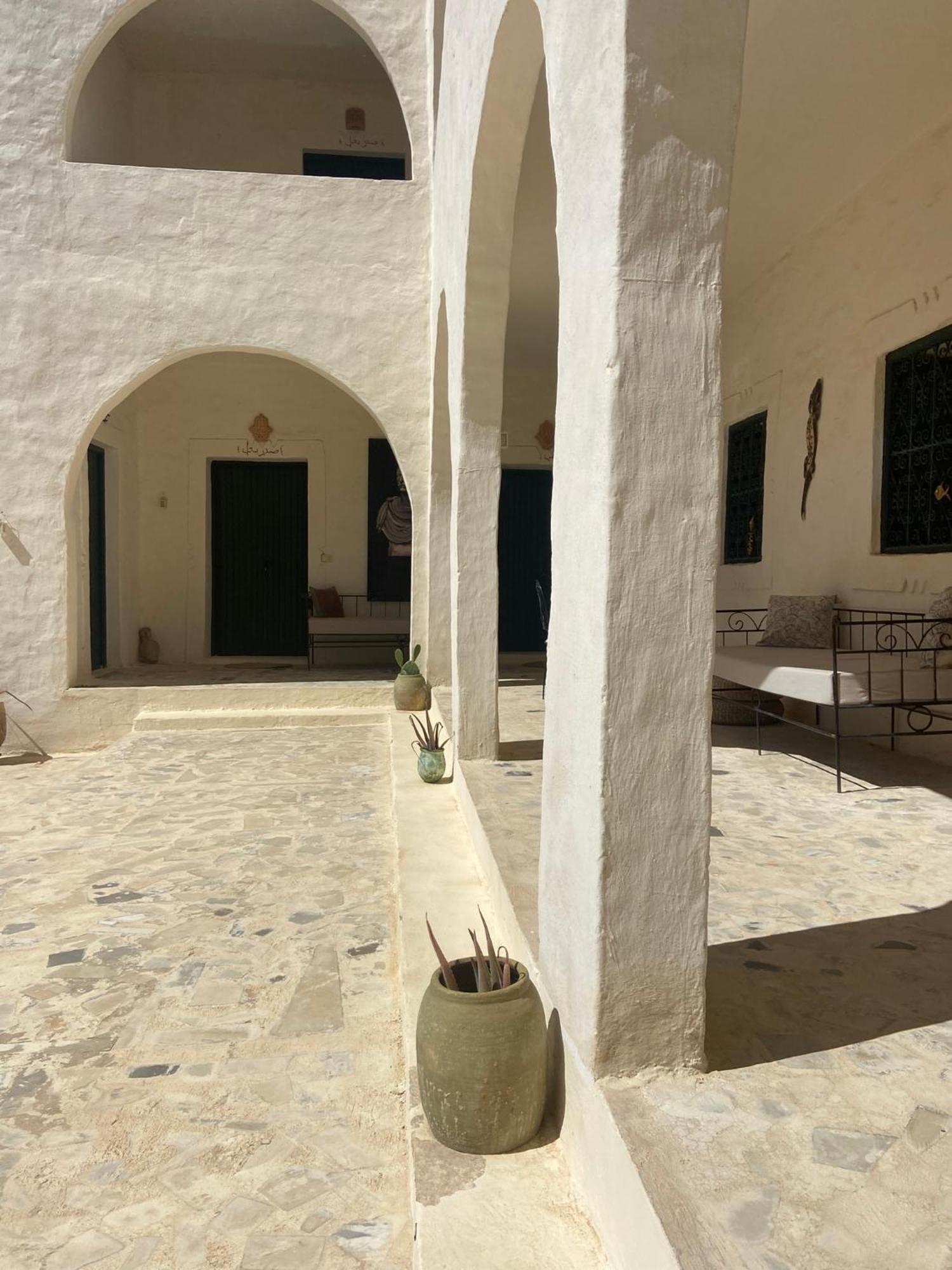 Dar Oueghlani - Maison D'Hotes El Mây Екстериор снимка